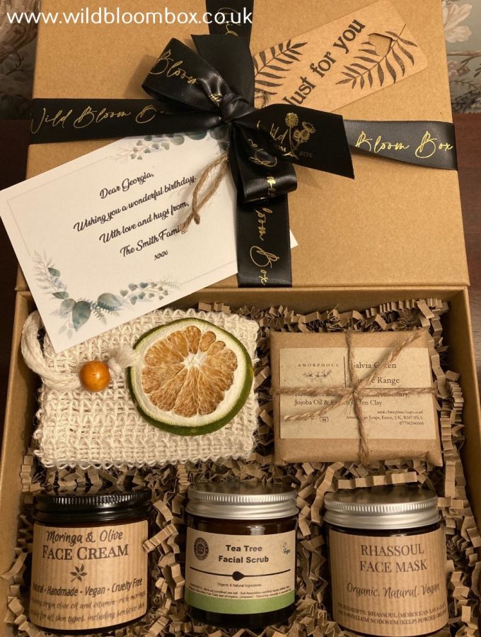 Home Facial Kit in Luxury Gift Box - For Oily/Combo Skin