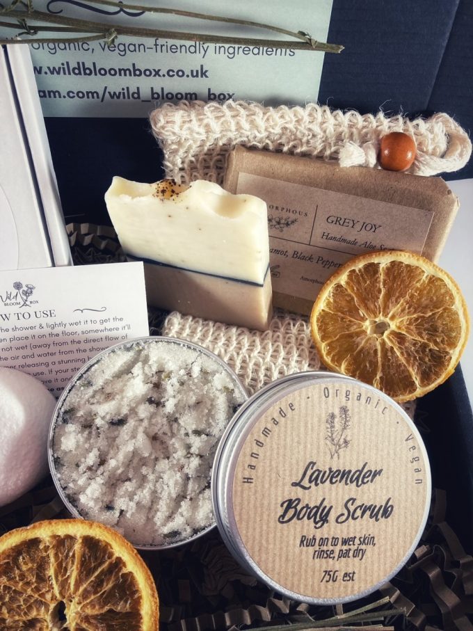Relaxing Radiance Shower Set
