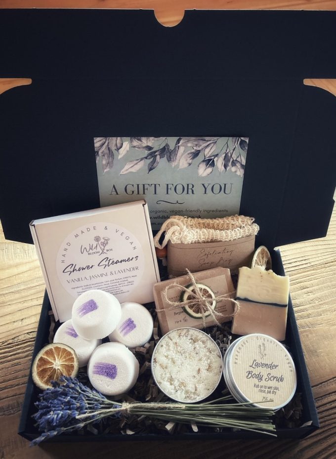 Relaxing Radiance Shower Set